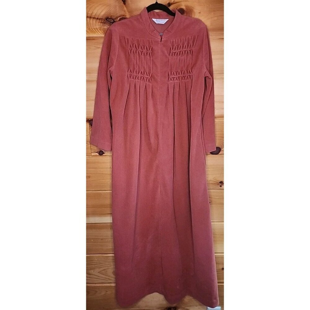 Vintage 70s Kayser Robe Size MediumPeach Velour Long Full Zip Pintuck Pockets